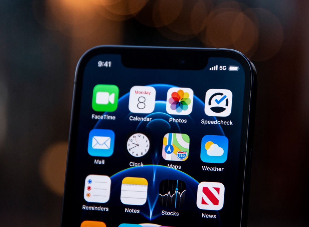 涪陵苹果手机维修分享为什么 iPhone 12 在冬季会自动关机 